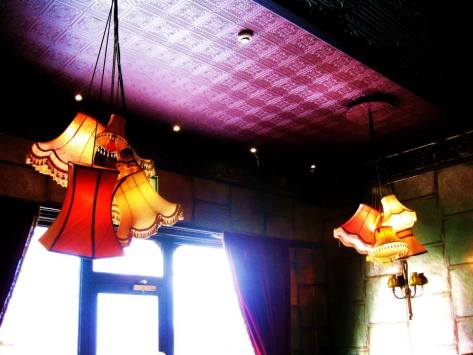 Lighting ideas to steal. Cluster pendants at The Tunbridge Wells Hotel. 