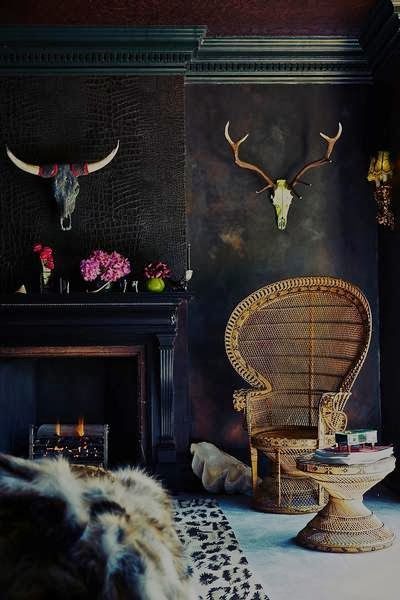 Dark walls, an open fire, and some taxidermy. What's not to love! (thisivyhouse.tumblr.com)