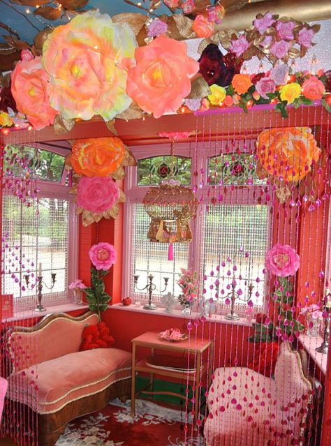 Kitsch heaven... not for the faint hearted! (pinterest)