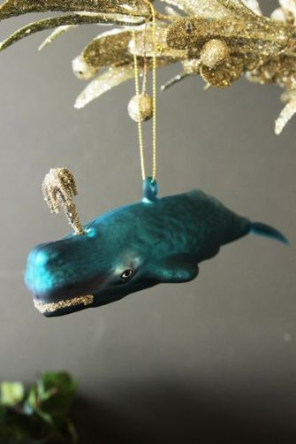 glass-whale-decoration-40775-p[ekm]335x502[ekm]